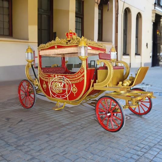 OEM Special Transportation Golden Royal Horse Drawn Carriage Manufacturer Comfortable Tourist Wedding Electric Horse Carriage