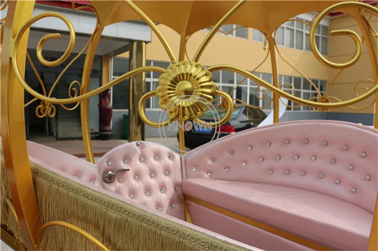 2022 Electric Princess Sightseeing Horse Carriage Royal Leisure Pumpkin Horse Cart Luxury Wedding Carriage Accept Customized