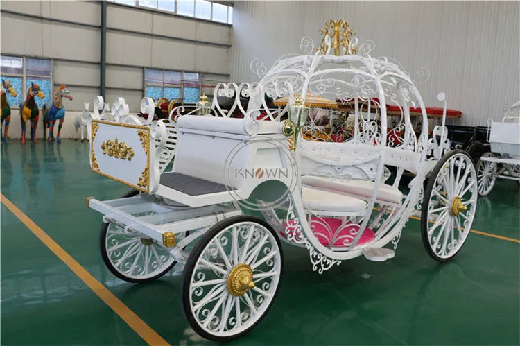 OEM Electric Cinderella Princess Wedding Horse Carriage Design Royal Classic Sightseeing Cart for Sale