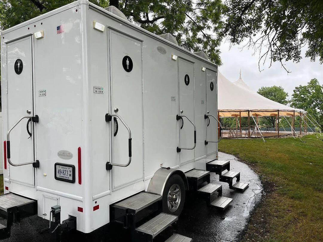 Rent Wedding Portable Toilet Mobile Restroom Trailer Luxury Bathroom Small Camper Trailer With Bathroom