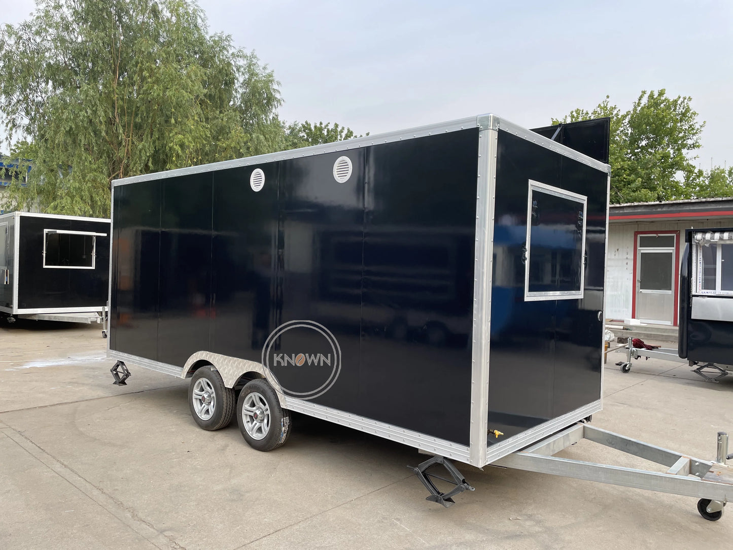 New Popular Fully Equipped Food Truck for Sale Europe Customized Concession With Water Sink Coffee Vending Cart Food Trailer