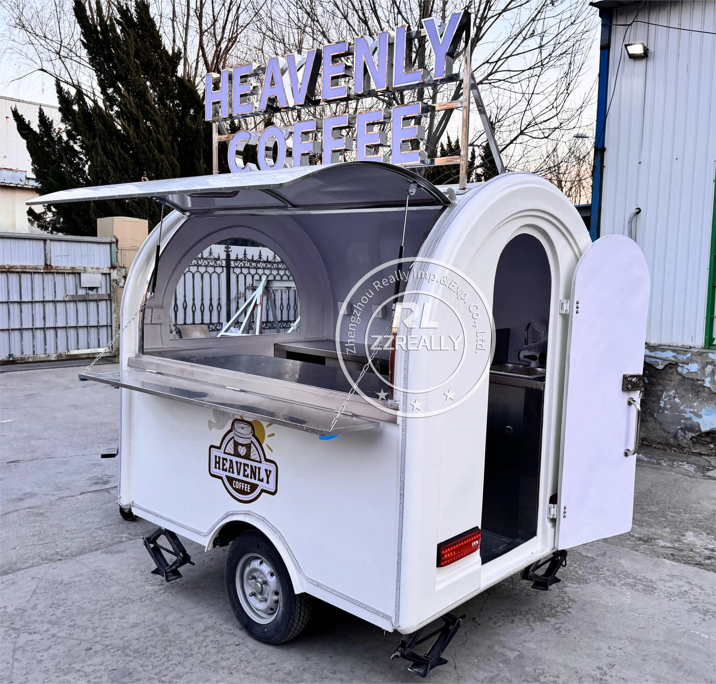 Camión de comida multifuncional galvanizado a la venta Remolque de comida de concesión Remolque de comida de bodega móvil de mejor diseño a la venta Patatas fritas