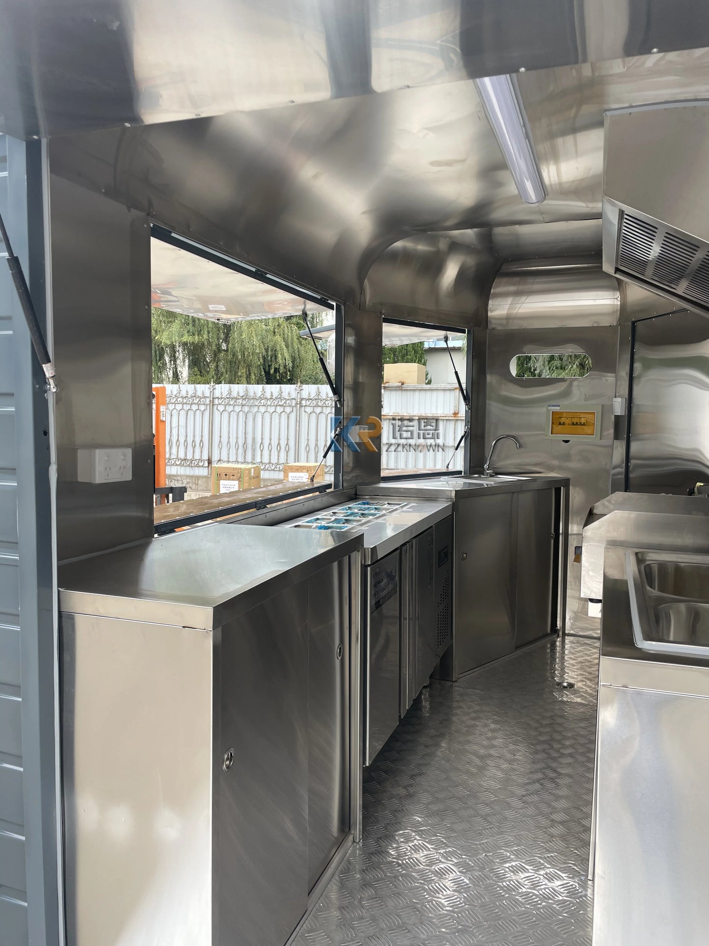 2023 OEM US Standard Mobile Kitchen Food Trailer Fully Equipped 10 Ft Food Carts Ice Cream Outdoor Food Trailers For Sale