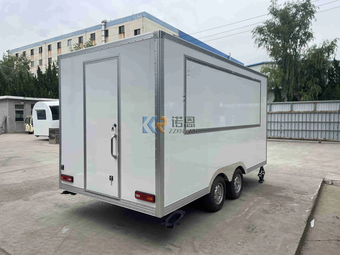 Modern Mobile Fiberglass Food Cart Deep Fryer  Food Truck Catering Ice Cream Food Trailer with DOT CE Certification For Sale