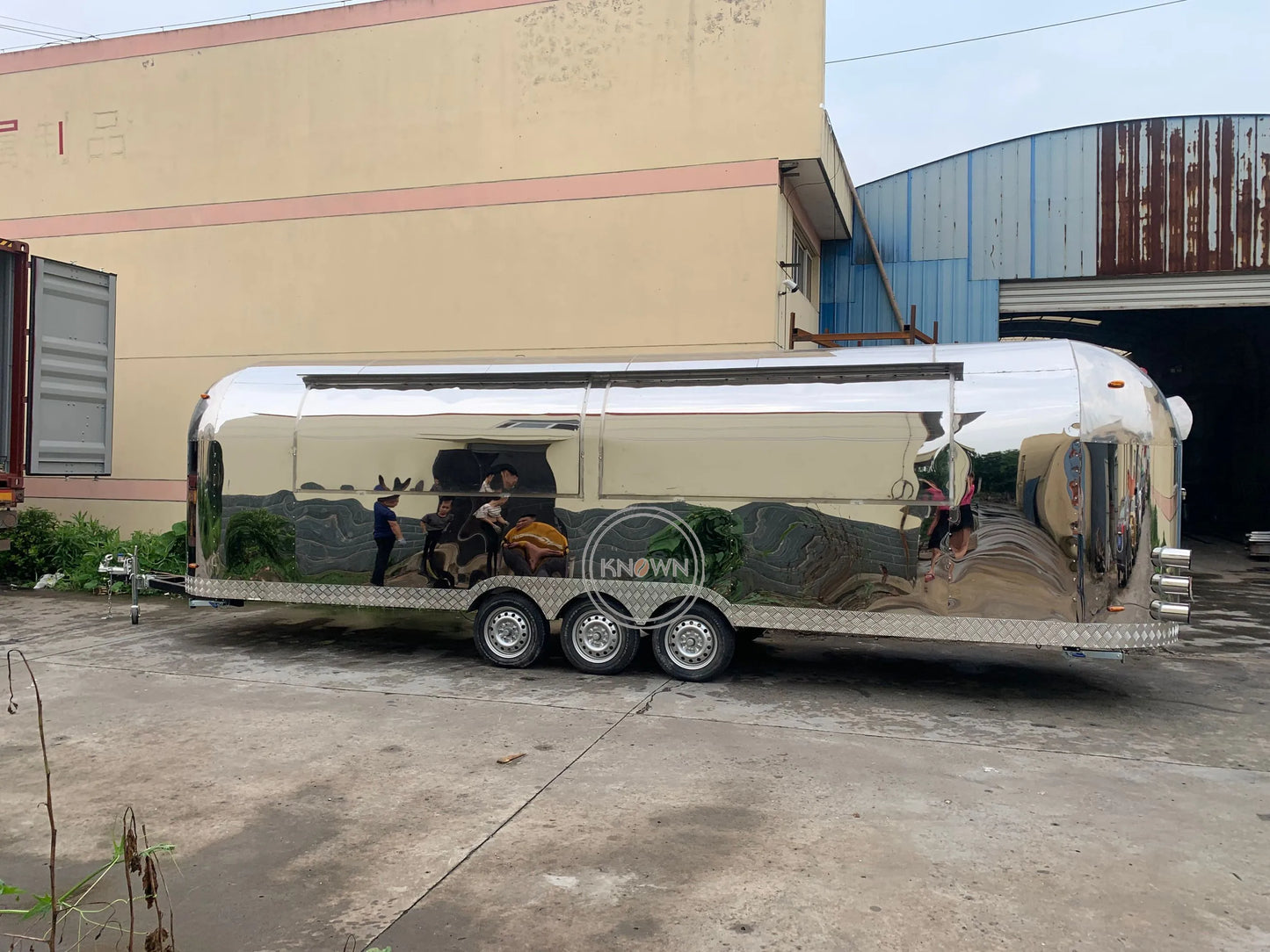 OEM Multi-functional Air Stream Food Trailer for Sale Pizza Hamburger Commercial Food Truck  Mobile Coffee Cart