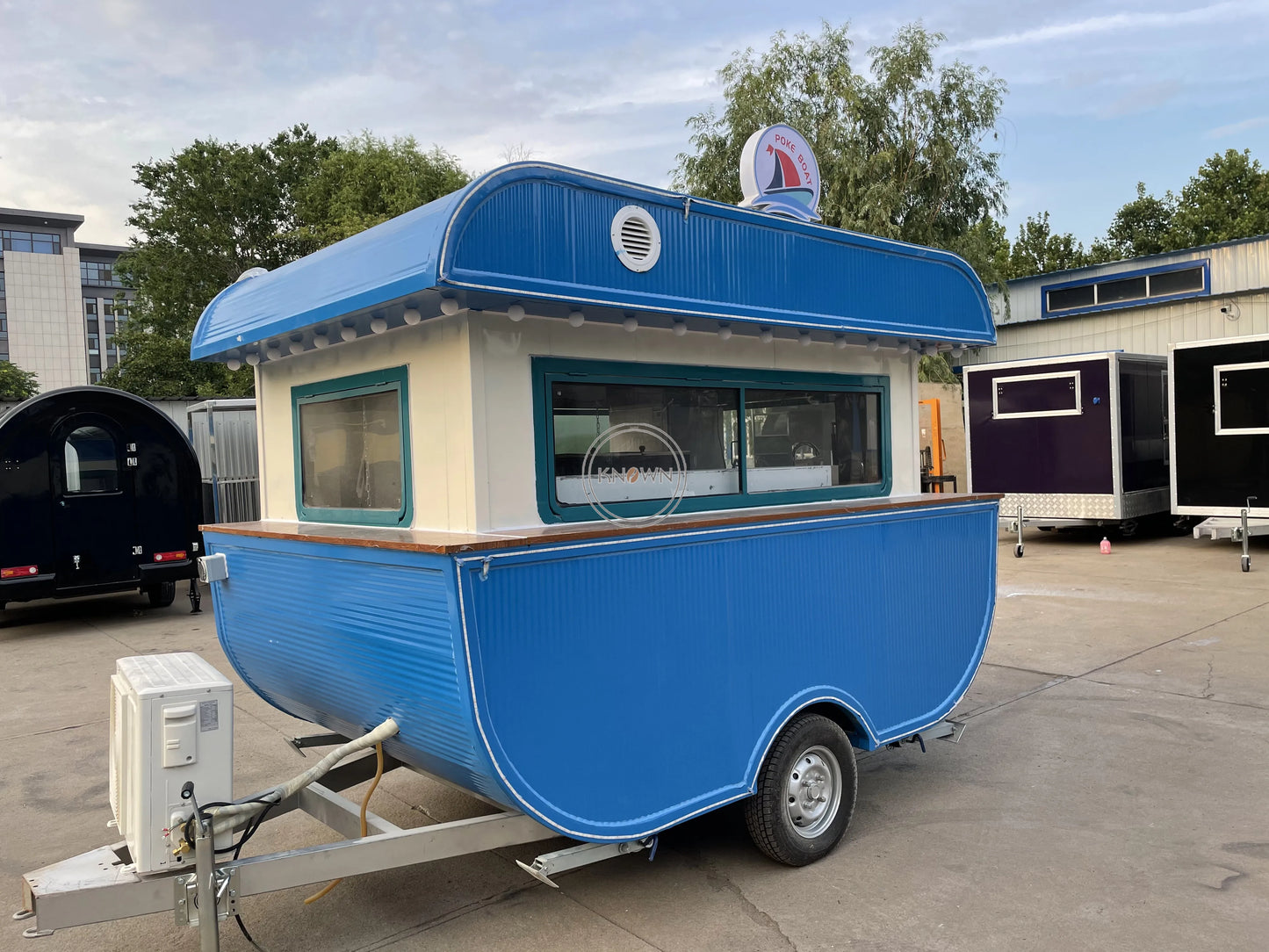 Venta caliente de soporte técnico de video, camión de comida de juguete, vehículo, remolques de comida para refrigerios de China, equipos de carrito con forma de barco