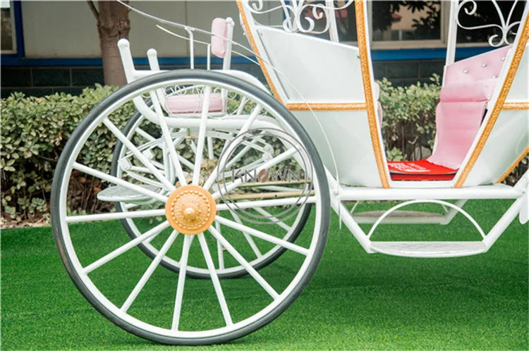 OEM Royal Christmas Metal White Cinderella Pumpkin Horse Drawn Carriage Mobile Tourist Cart for Wedding Decoration