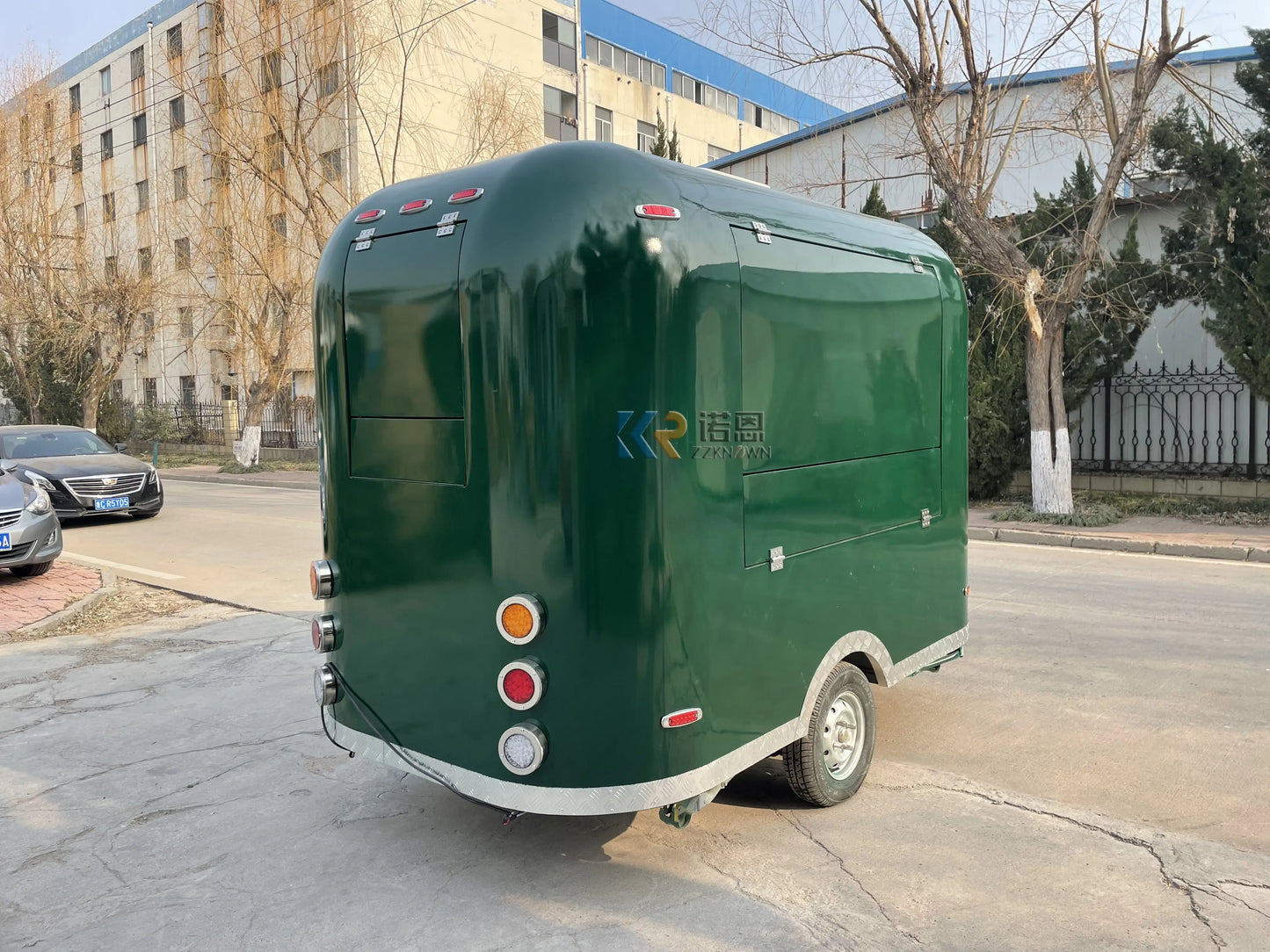 Outdoor Street Kitchen Food Trailer with LED Screen Fast Stainless Steel Hot Dog Cart Customized Food Truck Kiosk